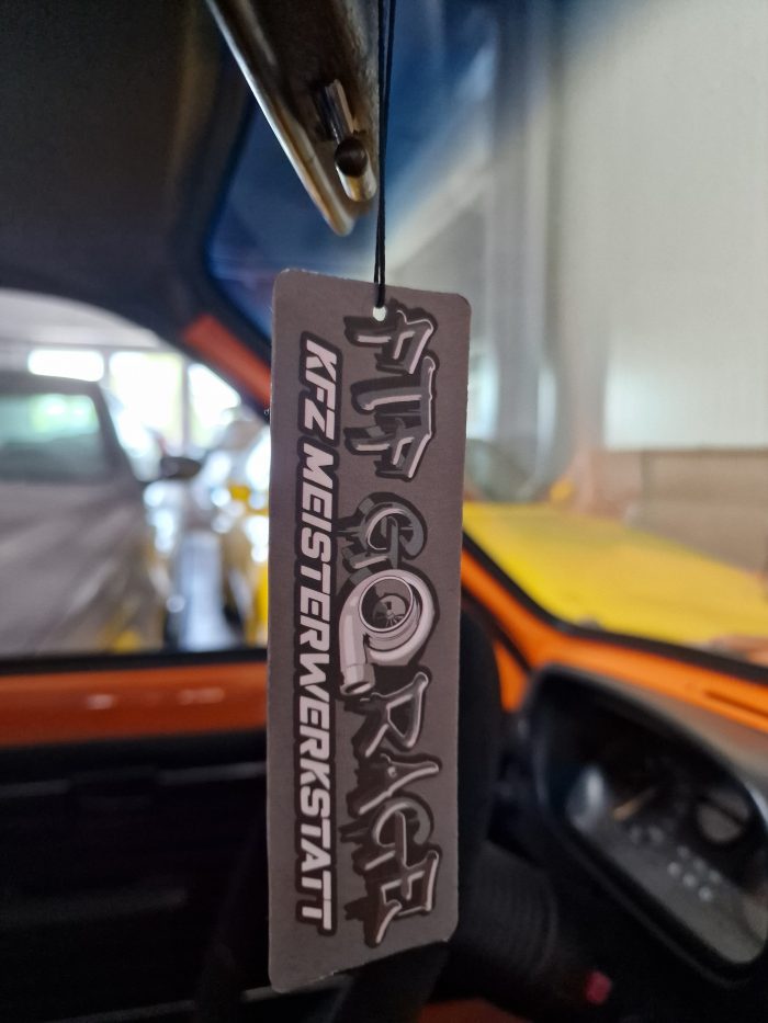 "FTF Garage mit unseren Duftbäumen immer dabei"